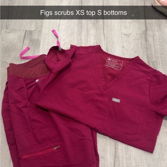 Figs Raspberry Scrub Set - Picture 1 of 1